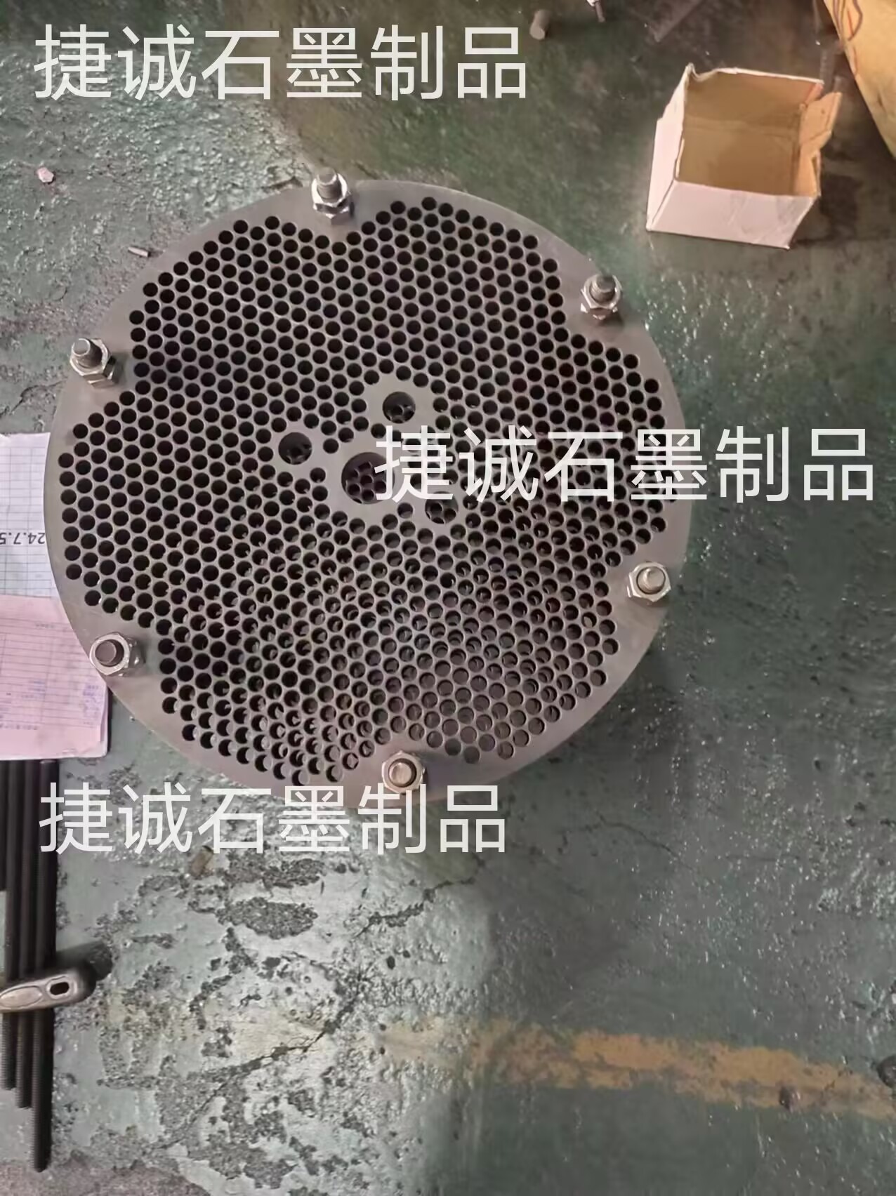 高精純石墨盤，燒結石墨盤，銅管燒結石墨盤，石墨盤加工，鐘罩爐石墨盤，推板爐石墨盤，銅管燒結石墨盤，石墨盤生產廠家，石墨盤加工廠