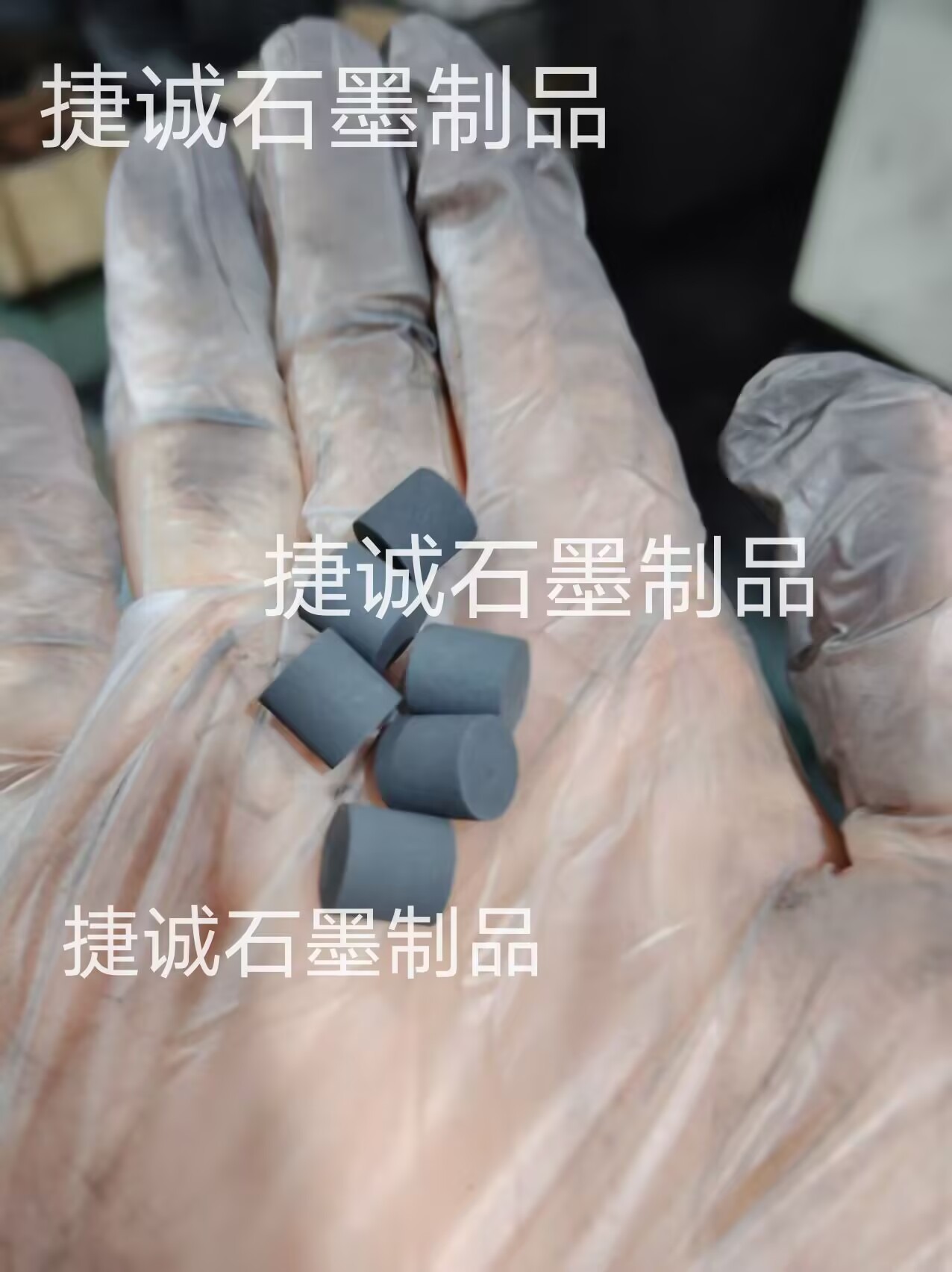 石墨柱，高純石墨柱，精密石墨住，石墨加工，石墨制品加工，石墨制品，精密石墨制品，高純石墨制品，石墨柱加工，石墨柱加工廠，石墨柱生產(chǎn)廠家，石墨制品生產(chǎn)廠家